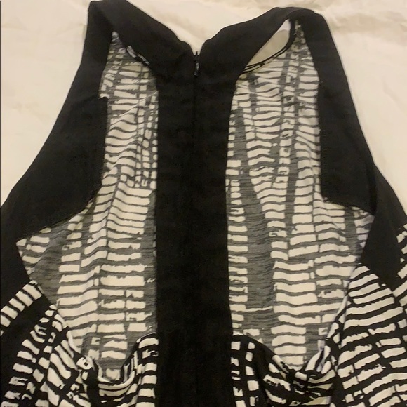 Printed Open Back Boutique Top - Picture 4 of 4